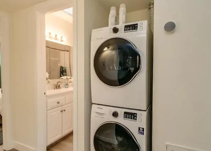 Remodeled 2 Bdrm W Yard In Old Town Holiday home