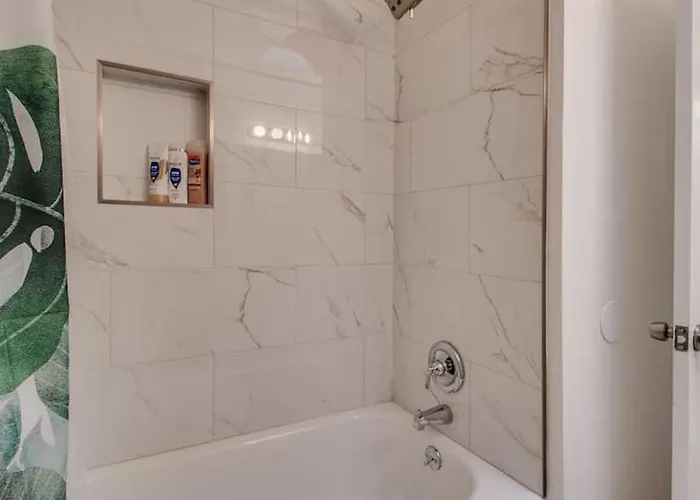 Remodeled 2 Bdrm W Yard In Old Town * Scottsdale