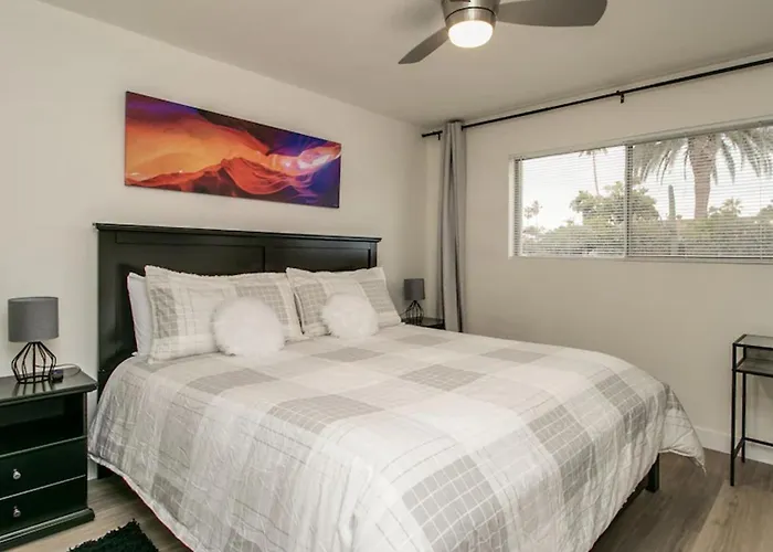 Remodeled 2 Bdrm W Yard In Old Town