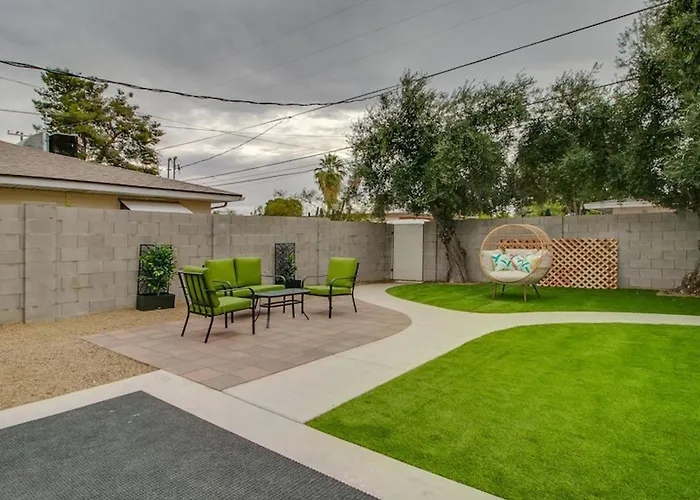 Holiday home Remodeled 2 Bdrm W Yard In Old Town